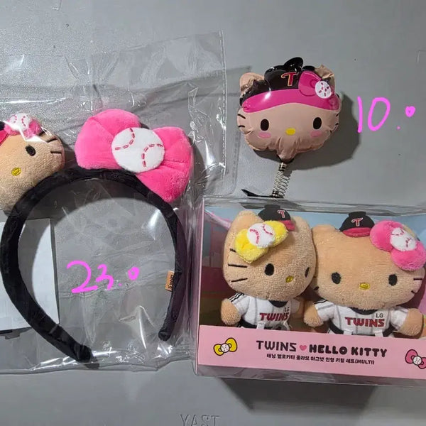 [BUNJANG] LG Twins x Hello Kitty Headband, Hair Pin, Magnet Keyring, Pouch, Heat Patch / LG트윈스 헬로키티 머리띠 머리핀 마그넷 키링 파우치 열패치 유니폼