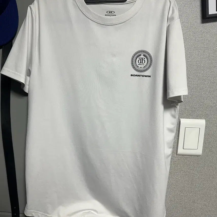 [BUNJANG] Born to Win Muscle Fit Short Sleeve T-Shirt Size 1 / 본투윈 머슬핏 반팔 1사이즈