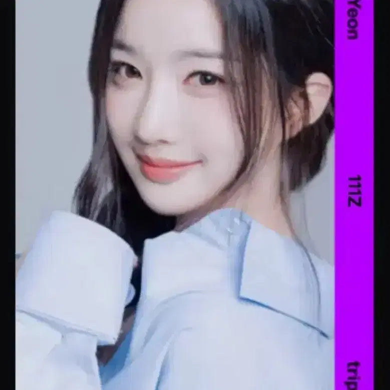 [BUNJANG] Kim Yooyeon AAA Divine Second Object Photocard / 트리플에스 김유연 디바인 세컨드 오브젝트 양도