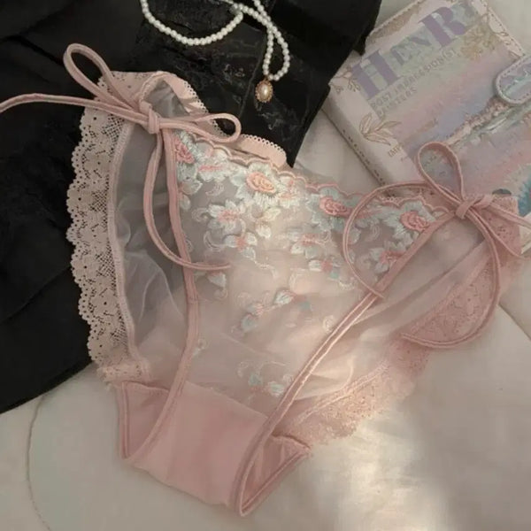 [BUNJANG] Flower Embroidered Panties (Used) / 애장템 중고 플라워 자수 팬티