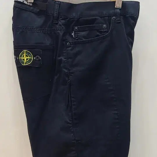 [BUNJANG] Stone Island Bermuda Shorts Black / [2145]스톤아일랜드 버뮤다 반바지 33 블랙