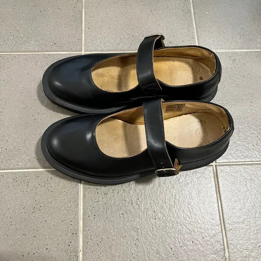 [BUNJANG] Dr. Martens Indica Mary Jane Shoes Black 235mm / 닥터마틴 인디카 메리제인 슈즈 235mm