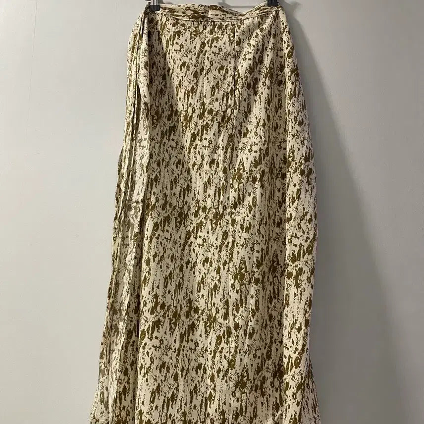 [BUNJANG] Women's Pattern Wrap Skirt (One Size Fits Most) / 보세 여성 패턴 랩스커트 55-77