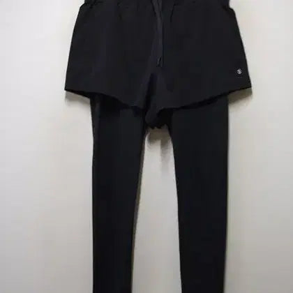 [BUNJANG] BeRer Color-Block Shorts Leggings Rash Guard M / 베럴 반바지배색 레깅스 레쉬가드 택M