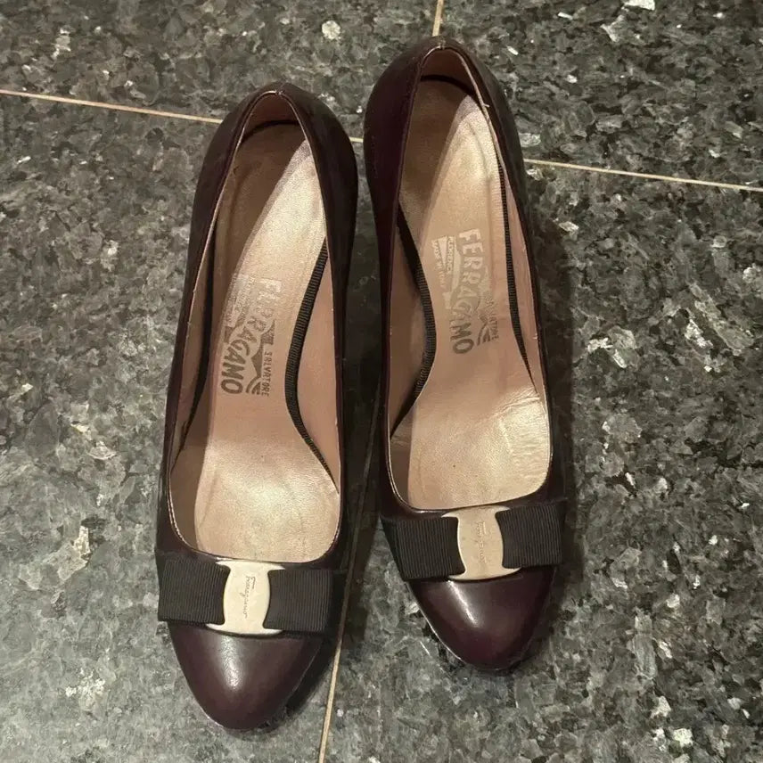 [BUNJANG] Salvatore Ferragamo Heels Size 7.5 / 페라가모 구두(245사이즈(7 1/2))