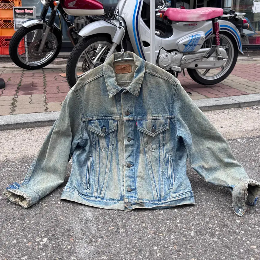 [BUNJANG] Levi's 80s USA Trucker Denim Jacket / 80s usa 빈티지 리바이스 트럭커 데님자켓 44(m~l) 834