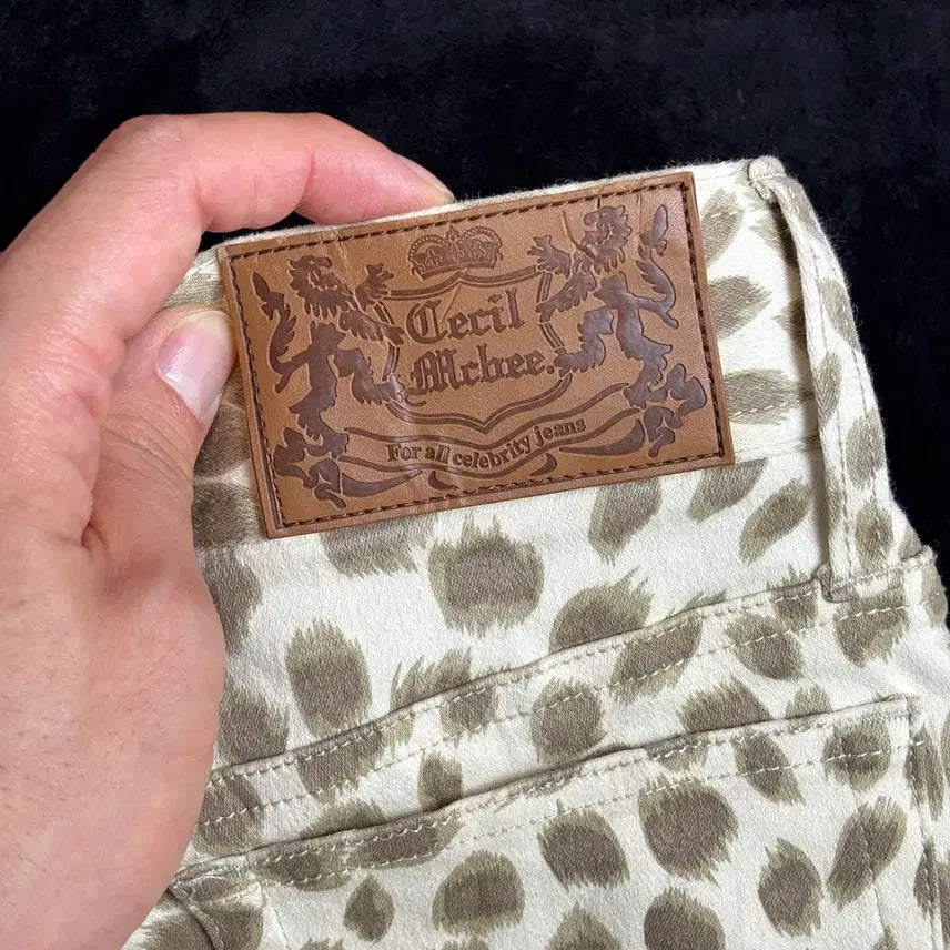 [BUNJANG] Cecil McBee Vintage Leopard Print Denim Pants Y2K / 일본빈티지 CECIL McBEE 레오파드 데님