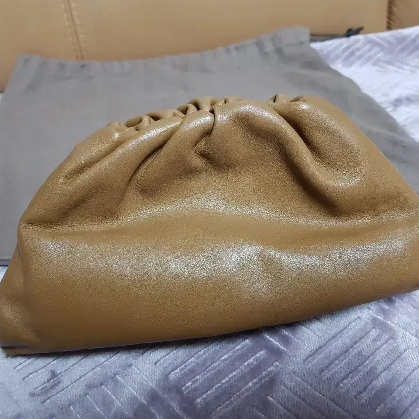 [BUNJANG] Bottega Veneta Mini Pouch Clutch / 보테가베네타 만두 미니 파우치 클러치