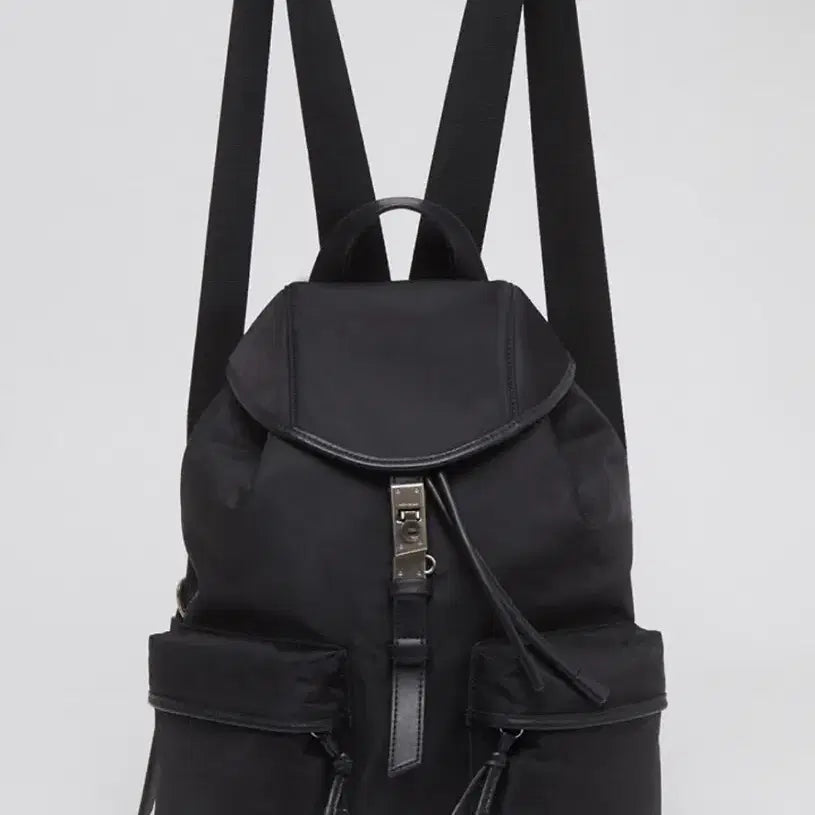 [BUNJANG] Archive Appk Clip Rucksack Black / 아카이브앱크 Clip rucksack