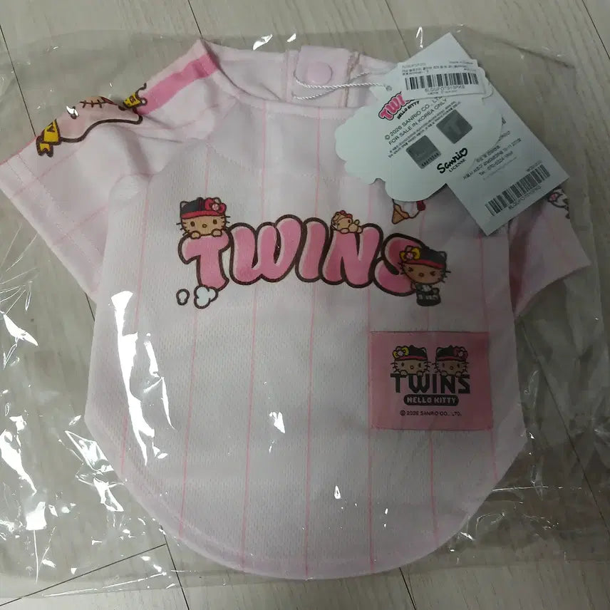 [BUNJANG] LG Twins x Tanning Hello Kitty Pink Pet Uniform / [당일 발송]lg트윈스 엘지트윈스 태닝 키티 핑크 펫 강아지 유니폼
