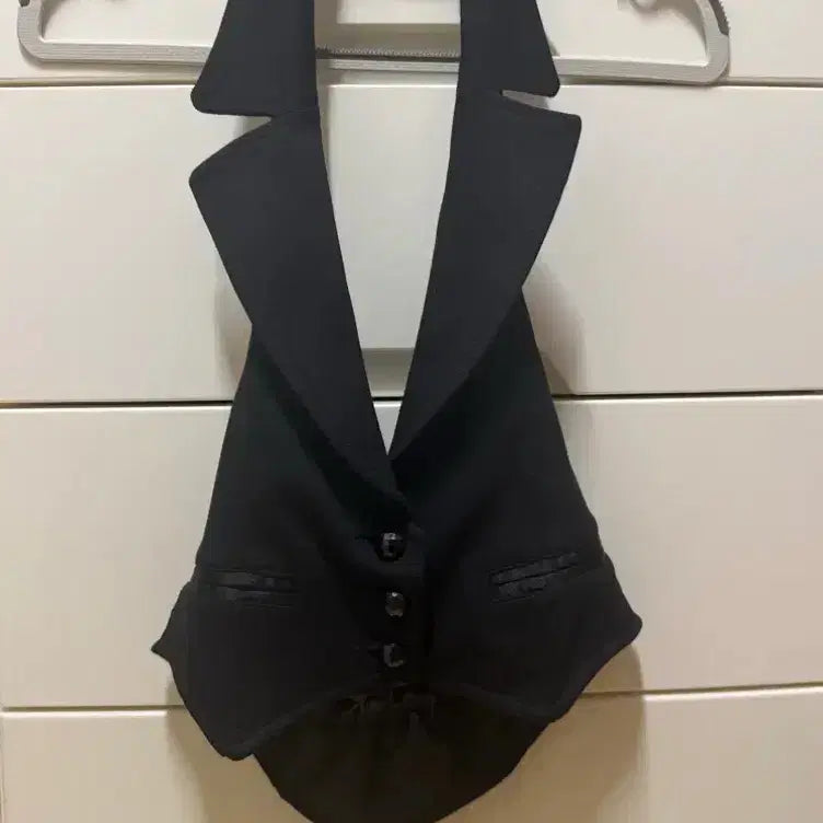[BUNJANG] Halterneck Black Vest / 홀터넥  블랙 조끼