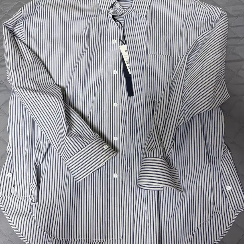 [BUNJANG] Juun.J Navy Stripe Loose Fit Shirt / 준지 스트라이프 셔츠 / 44