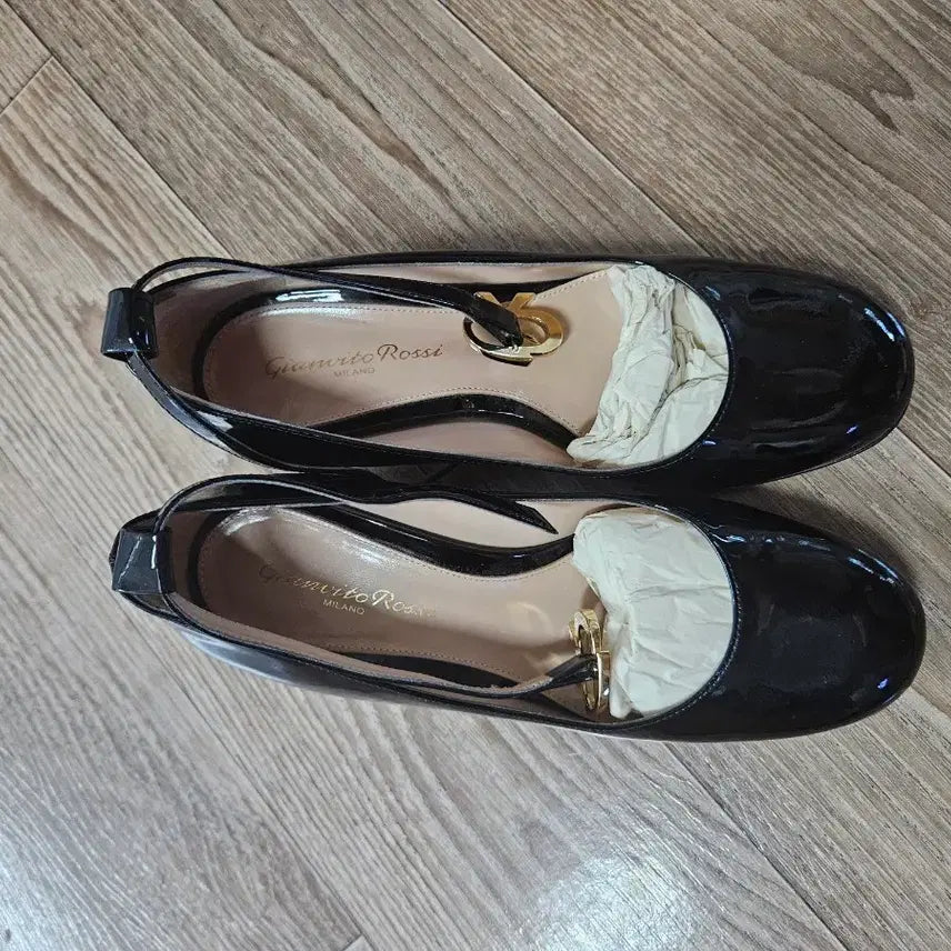 [BUNJANG] Gianvito Rossi Ribbon Black Heels / 지안비토 로시 리본 블랙(235사이즈)