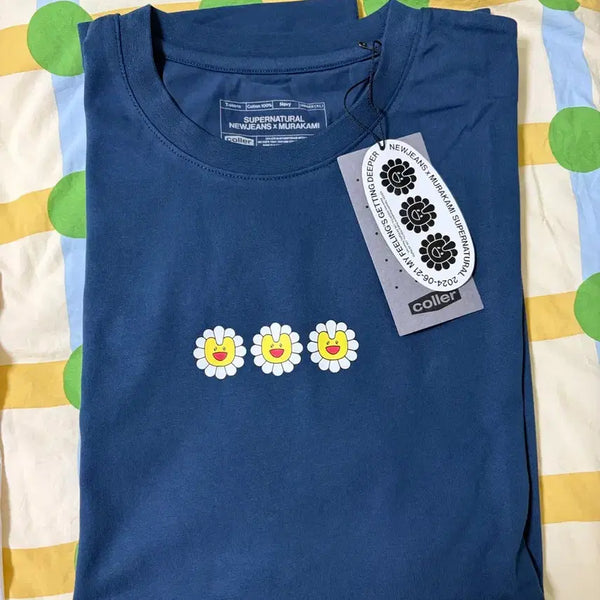 [BUNJANG] NewJeans x Murakami Short Sleeve T-Shirt Navy XL / 뉴진스 x 무라카미 반팔 티셔츠 네이비 xl