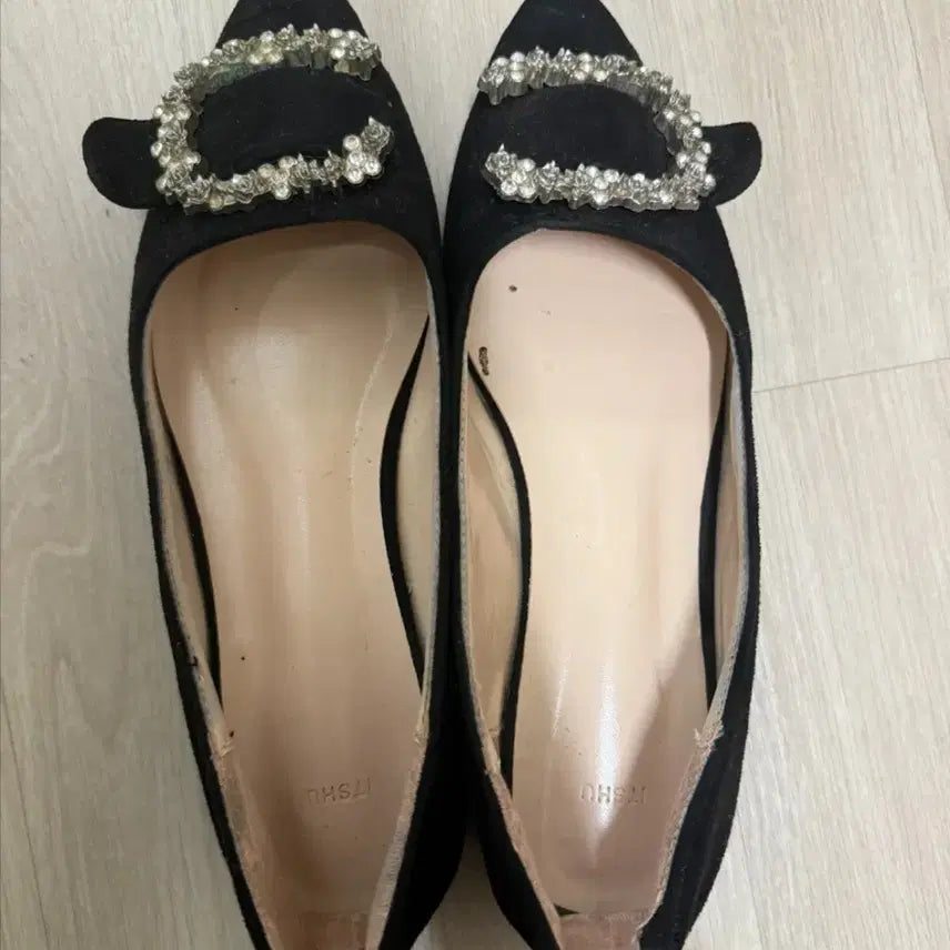 [BUNJANG] Buckle Point 1.5cm Heel Flat Shoes Size 250 / 버클 포인트 1.5cm 굽 플랫슈즈 250