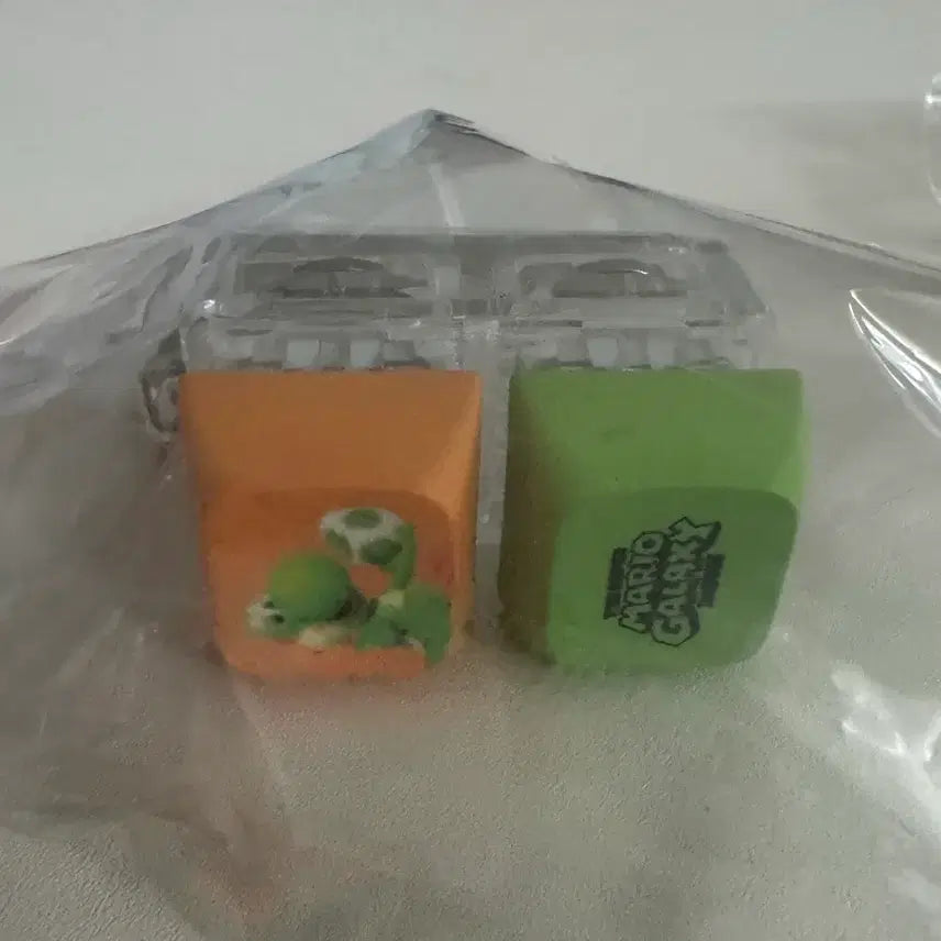 [BUNJANG] The Venti Yoshi Keycap Keychain / 더벤티 요시 키캡 키링