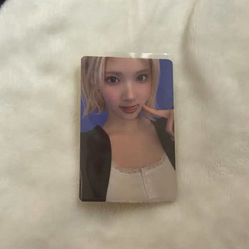 [BUNJANG] Hats to Hearts Jiwoo Withmuu Lucky Draw Photocard / 하투하 레몬탱 포카 미공포 하츠투하츠 지우 위드뮤 럭드 미공포