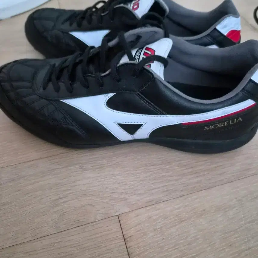 [BUNJANG] Mizuno Morelia Sala Japan TF 260 Soccer Shoes / 미즈노 모렐리아 살라 재팬 tf 260