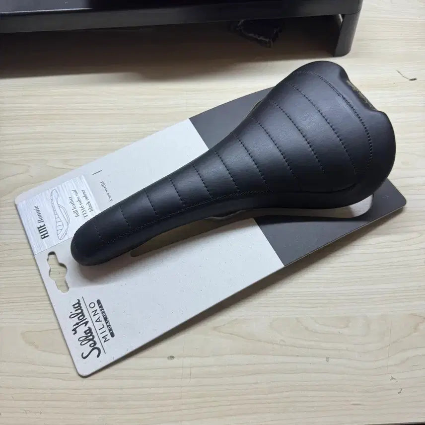 [BUNJANG] Selle Italia Flight Milano Classic Road Saddle - Black / 셀레 이탈리아 플라이트 밀라노 / 픽시 로드 클래식 안장