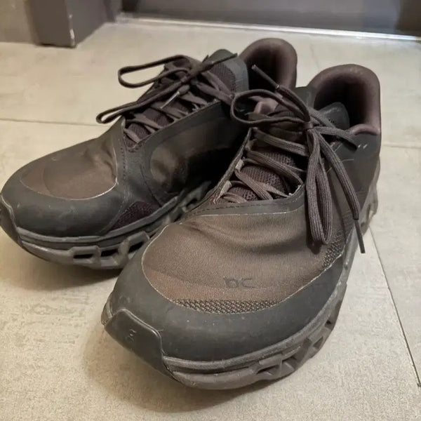 [BUNJANG] OnRunning Cloudmonster 2 Women's Running Shoes Brown Size 275 / 온러닝 파프 클라우드몬스터2 브라운 275 우먼즈
