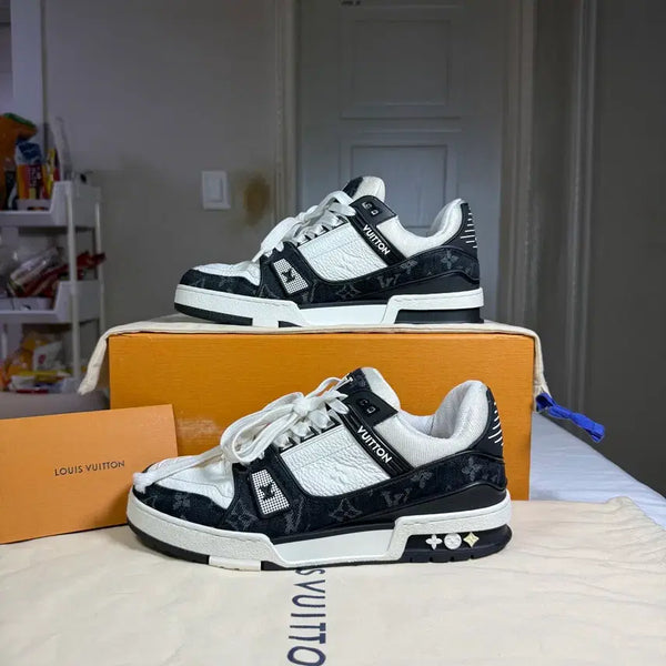 [BUNJANG] Louis Vuitton LV Trainer Monogram Denim Sneakers Black / 루이비통 LV 트레이너 모노그램 데님 블랙 스니커즈
