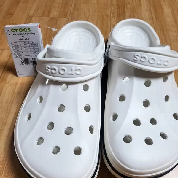 [BUNJANG] Crocs Classic Bae Clog White / 크록스 클래식 베이 클로그 화이트 미사용
