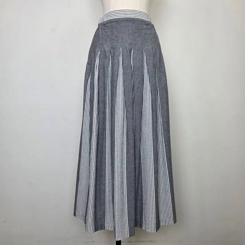 [BUNJANG] Vintage Grey Stripe Pleated A-Line Long Skirt / 그레이 스트라이프 플리츠 A라인 롱스커트 일본빈티지