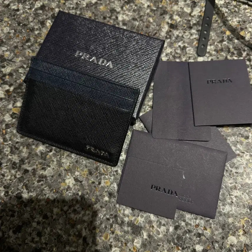 [BUNJANG] Prada Saffiano Leather Card Holder / 프라다 사피아노 명품 카드 지갑
