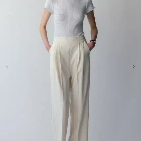 [BUNJANG] towav Marissa Slacks Cream Size 2 / [새상품] towav(토와브) 마리사 슬랙스(크림, 2사이즈)