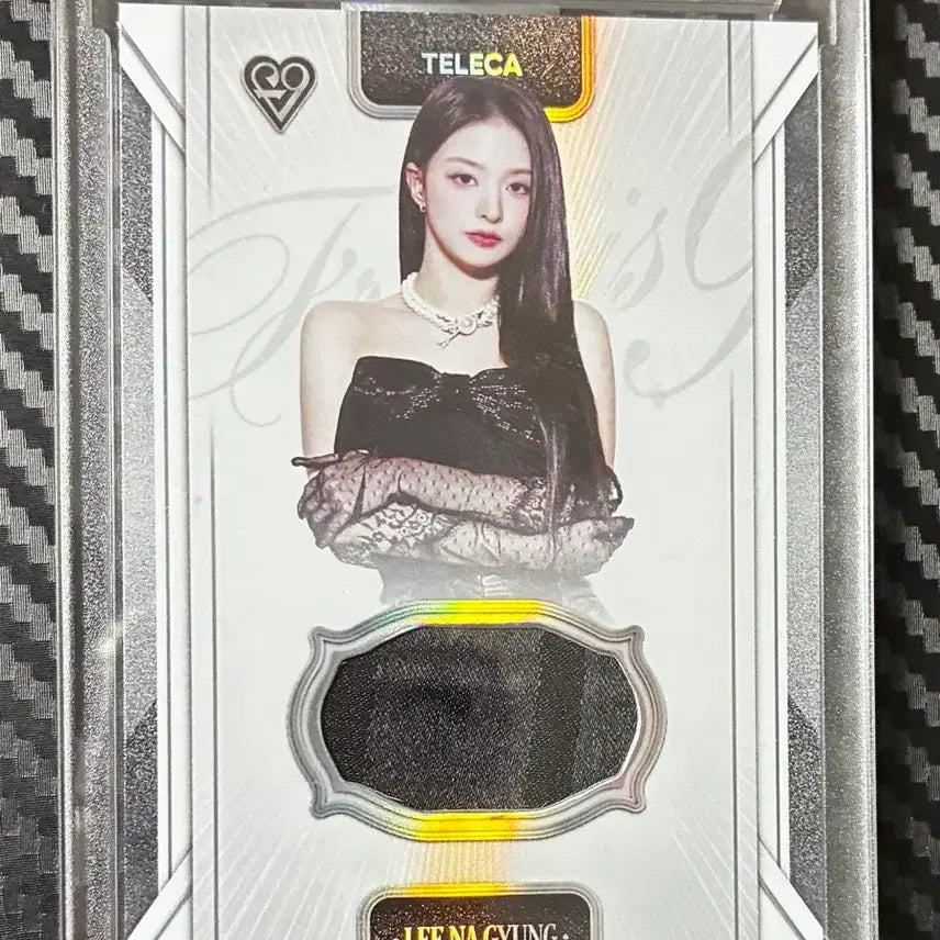 [BUNJANG] fromis_9 Nakyung Terceca Relic Scarf / 프로미스나인 테레카 이나경 렐릭 스카프
