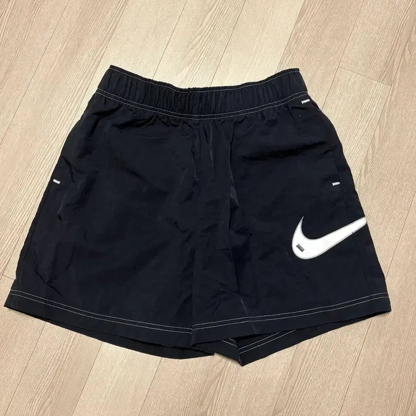 [BUNJANG] Nike Swoosh Women's Shorts (Large) / 나이키 스우시 우먼 반바지