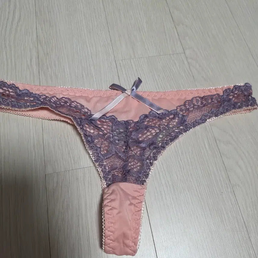 [BUNJANG] Women's Pink Lace Panties (Size 85-90) / 핑크색 레이스 티 팬티