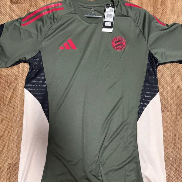 [BUNJANG] Adidas Tiro25 Bayern Munich Short Sleeve Training Top (International L) / 아디다스 티로25 바이에른뮌헨 반팔트레이닝탑