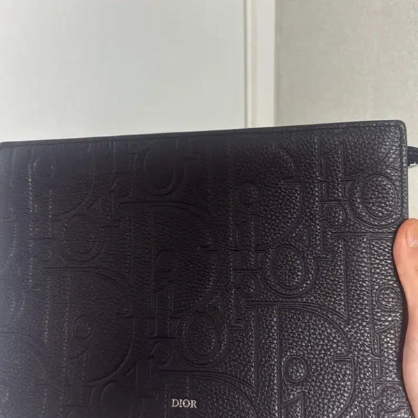 [BUNJANG] Dior Embossed Clutch Bag Black / 디오르 엠보싱 클러치백 블랙