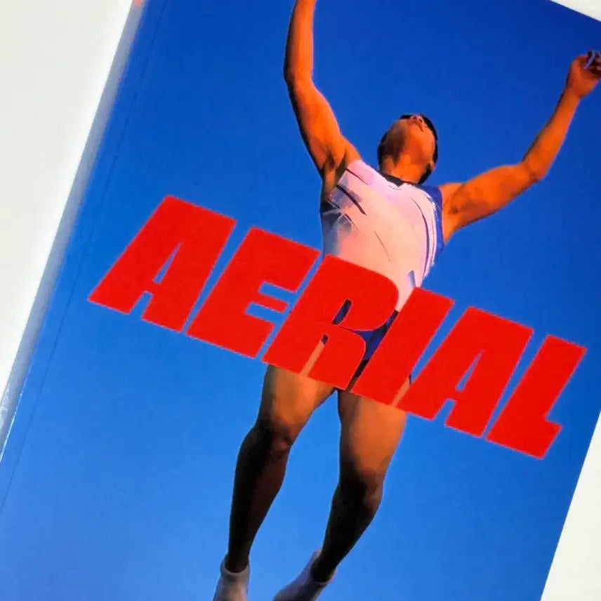 [BUNJANG] Ozooheon "AERIAL" Photo Book / 오주헌 사진집 AERIAL by ozooheon
