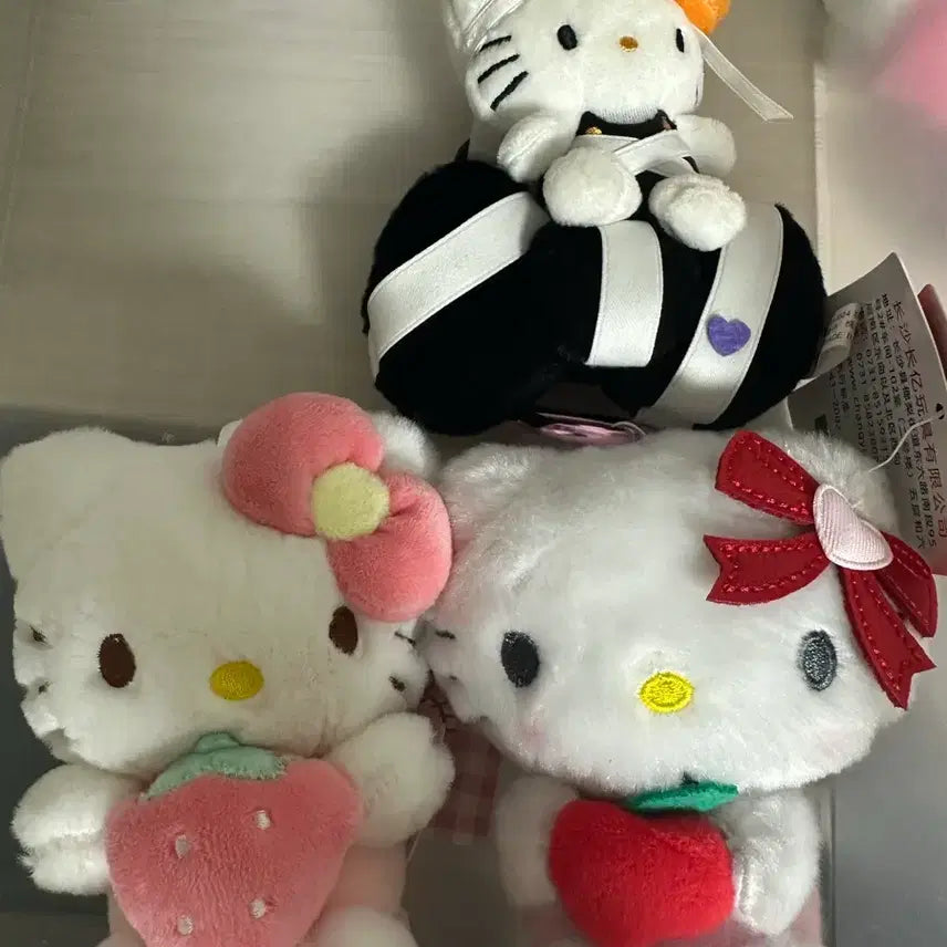 [BUNJANG] Sanrio Hello Kitty Keychain / 산리오 헬로키티 키링