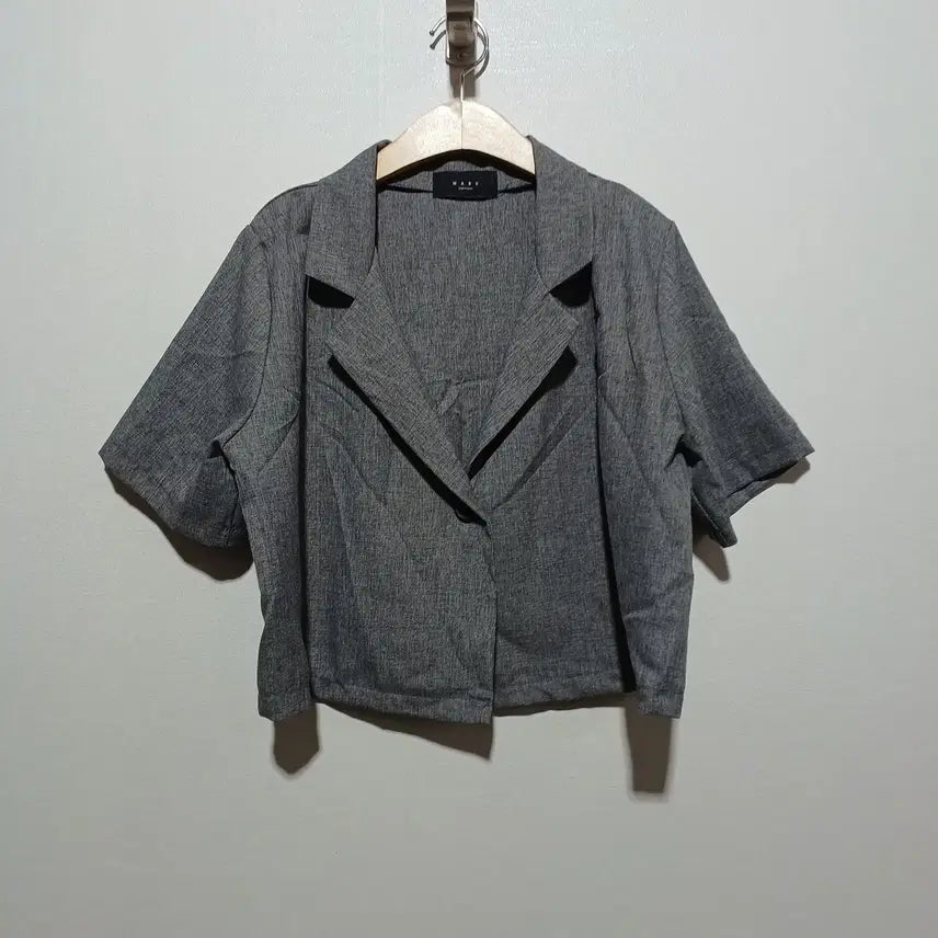 [BUNJANG] HARU Women's Oversized Cropped Short Sleeve Jacket (26A1550) / HARU 여성 오버핏 크롭 반팔 자켓 (26A1550)
