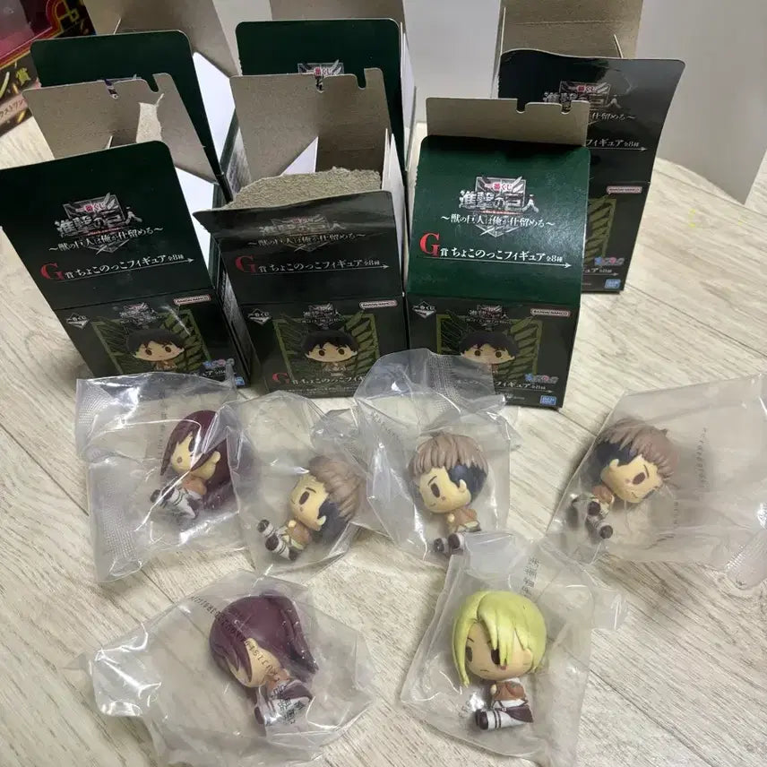 [BUNJANG] Attack on Titan Choco-Noko Figure Set (Sealed) / 미개봉) 진격의거인 초코노코 세트