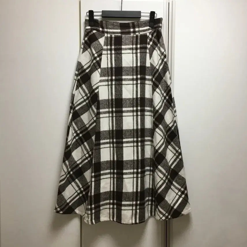 [BUNJANG] Vintage Japanese Check Long Skirt (White/Black) / 일본 빈티지 롱스커트 체크 화이트 블랙 모리걸