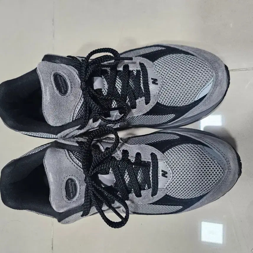[BUNJANG] New Balance 2002R Musinsa Edition Sneakers (Size 250) / (1회 착용)뉴발란스 2002r 무신사 에디션 250사이즈 팝니다.