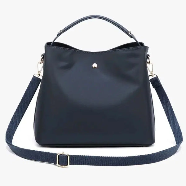 [BUNJANG] S-Class Navy Bucket Bag / 고급스런 S클래스 여성용 백허그 브랜드 깔끔한 네이비 버킷백 판매해요