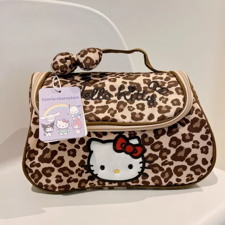 [BUNJANG] Hello Kitty Leopard Print Makeup Pouch Travel Pouch (New) / *새상품) 헬로키티 호피 메이크업파우치 여행용 파우치