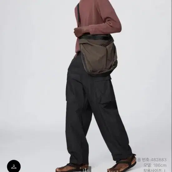 [BUNJANG] Uniqlo Wide Fit Cargo Pants Black M / 유니클로 와이드핏 카고팬츠 블랙 m