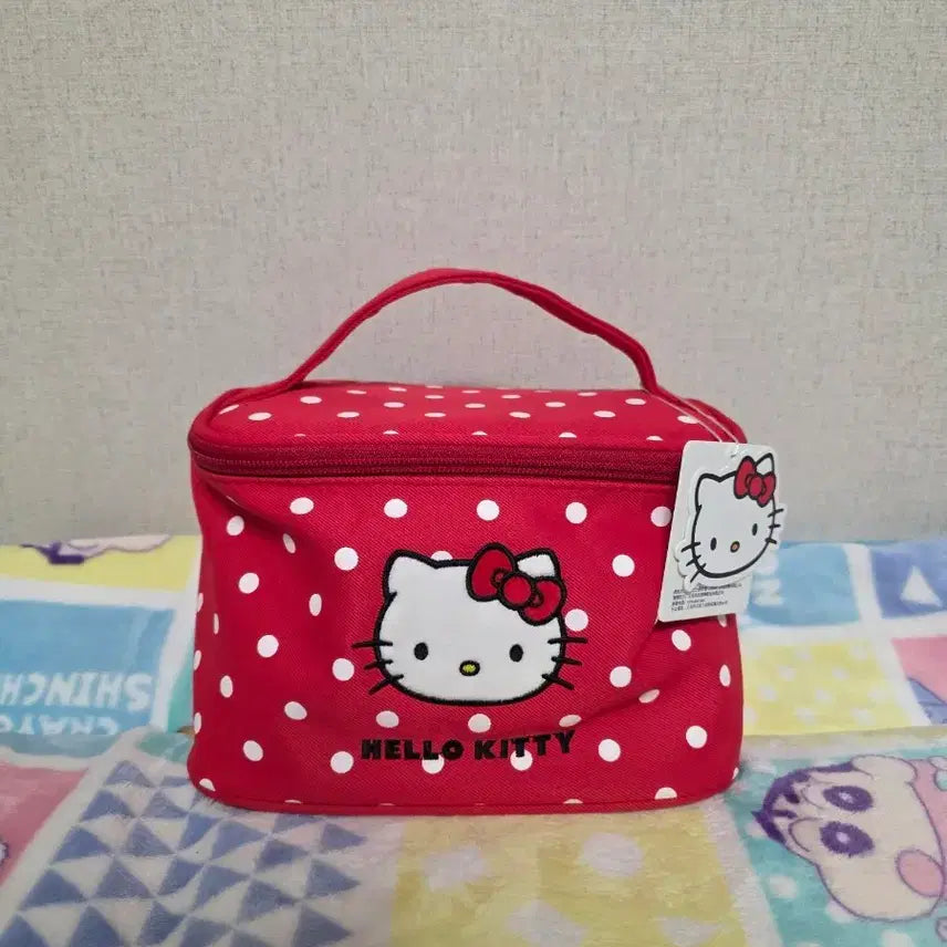 [BUNJANG] Hello Kitty Red Dot Pouch / 헬로키티 레드 도트 파우치