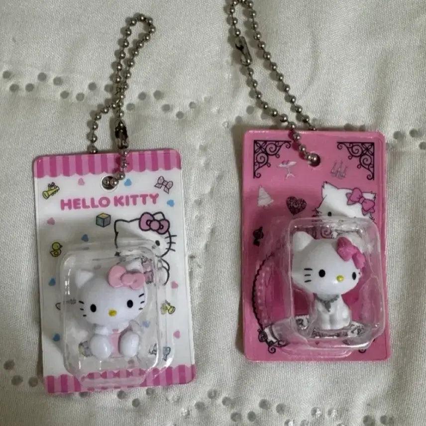 [BUNJANG] Hello Kitty "Rice Grain" Charm Keychain / 헬로키티 미니어쳐 쌀알 키링