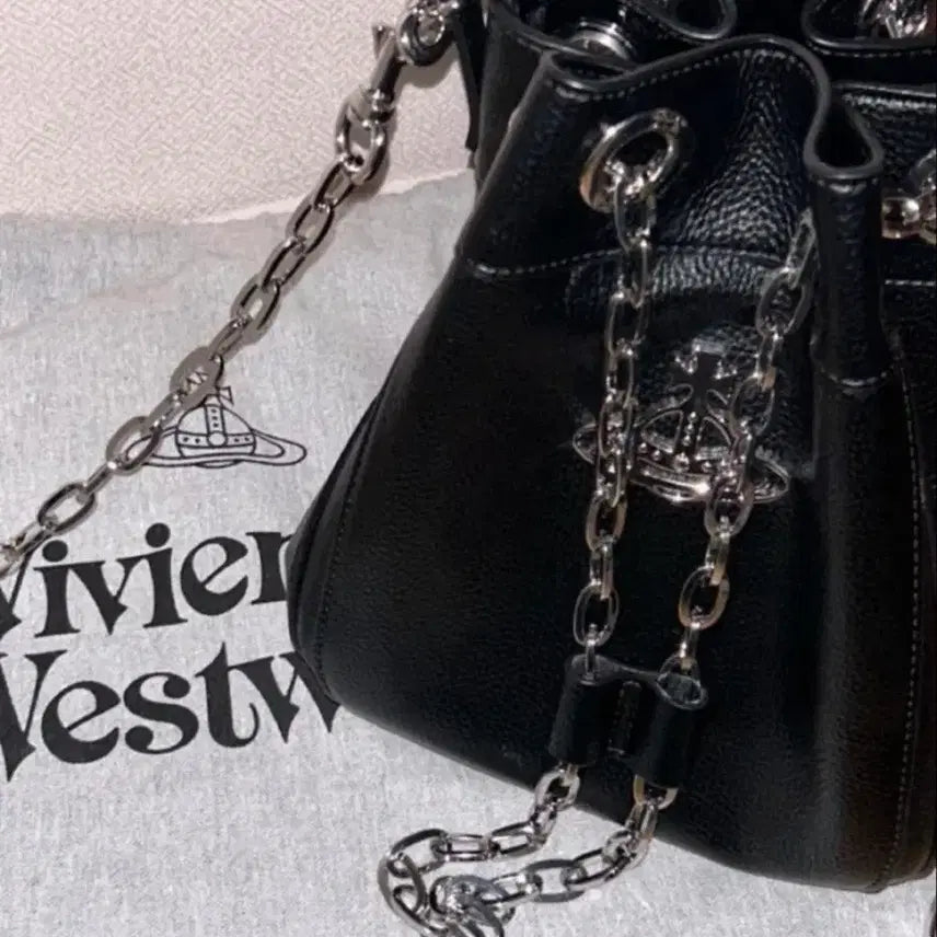 [BUNJANG] Vivienne Westwood Crissy Small Bucket Bag / (새상품) 비비안웨스트우드 크리시 스몰 버킷백