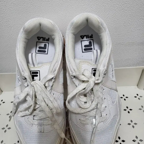 [BUNJANG] Fila White Sneakers / 70206/ 휠라 운동화 화이트