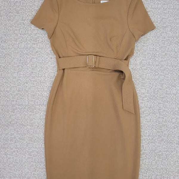 [BUNJANG] Calvin Klein Beige Sheath Dress Size 4 (US) / 캘빈클라인 베이지 원피스 4사이즈