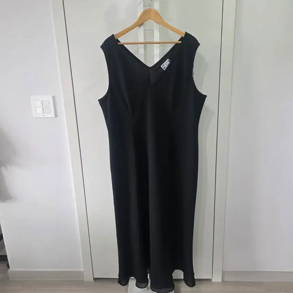 [BUNJANG] Ultra Dress V-Neck Sleeveless Long Dress Black / 울트라 드레스 브이넥 민소매 롱 원피스 블랙