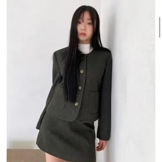 [BUNJANG] SPAO Beige Wool Cropped Jacket and Skirt Set / 스파오 베이지 울 코트 크롭 자켓 스커트 세트 포켓